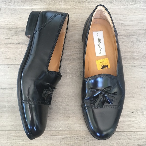 Mezlan Other - MEZLAN ~ Black tassel loafers size 10 W